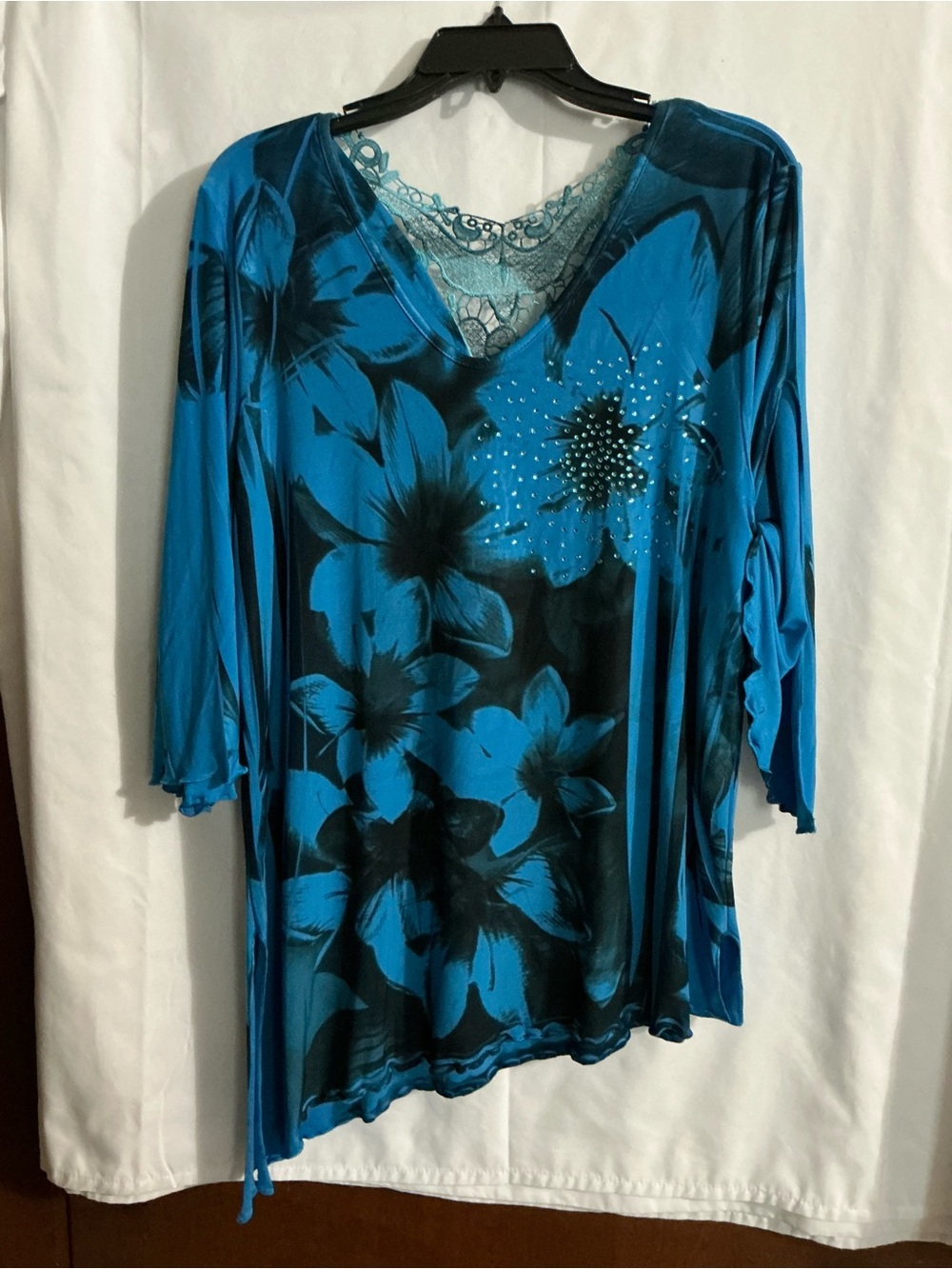 Teal Blue Floral Lace-Trim V-Neck Blouse Rhinestone Sharkbite